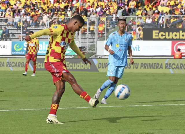 ¡Aucas estaba siendo CHIMBADO y alcanzó a SALVAR un PUNTO ante su gente en Chilogallo!