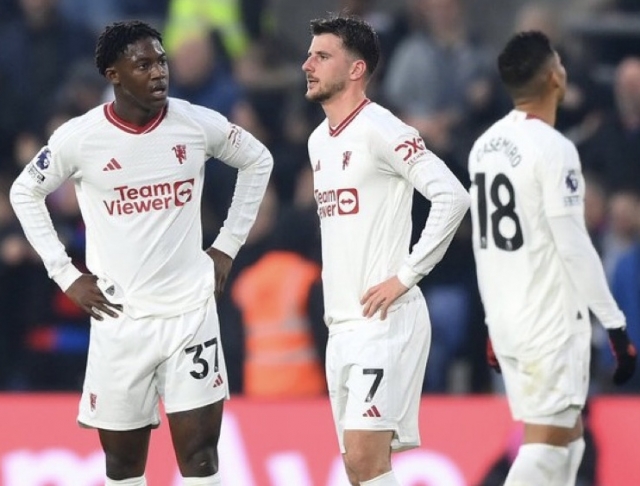 ¡Humillan al Manchester United en la Premier League!